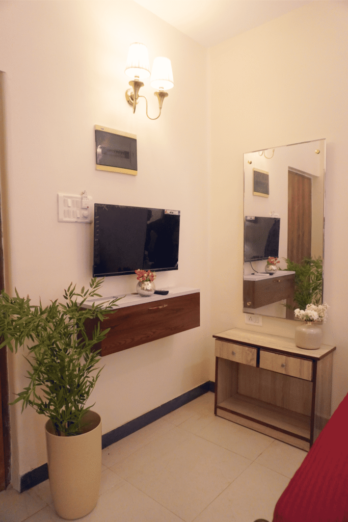 Sunset Holidays Goa | Studio Rooms & 2BHK Apartments in Colva